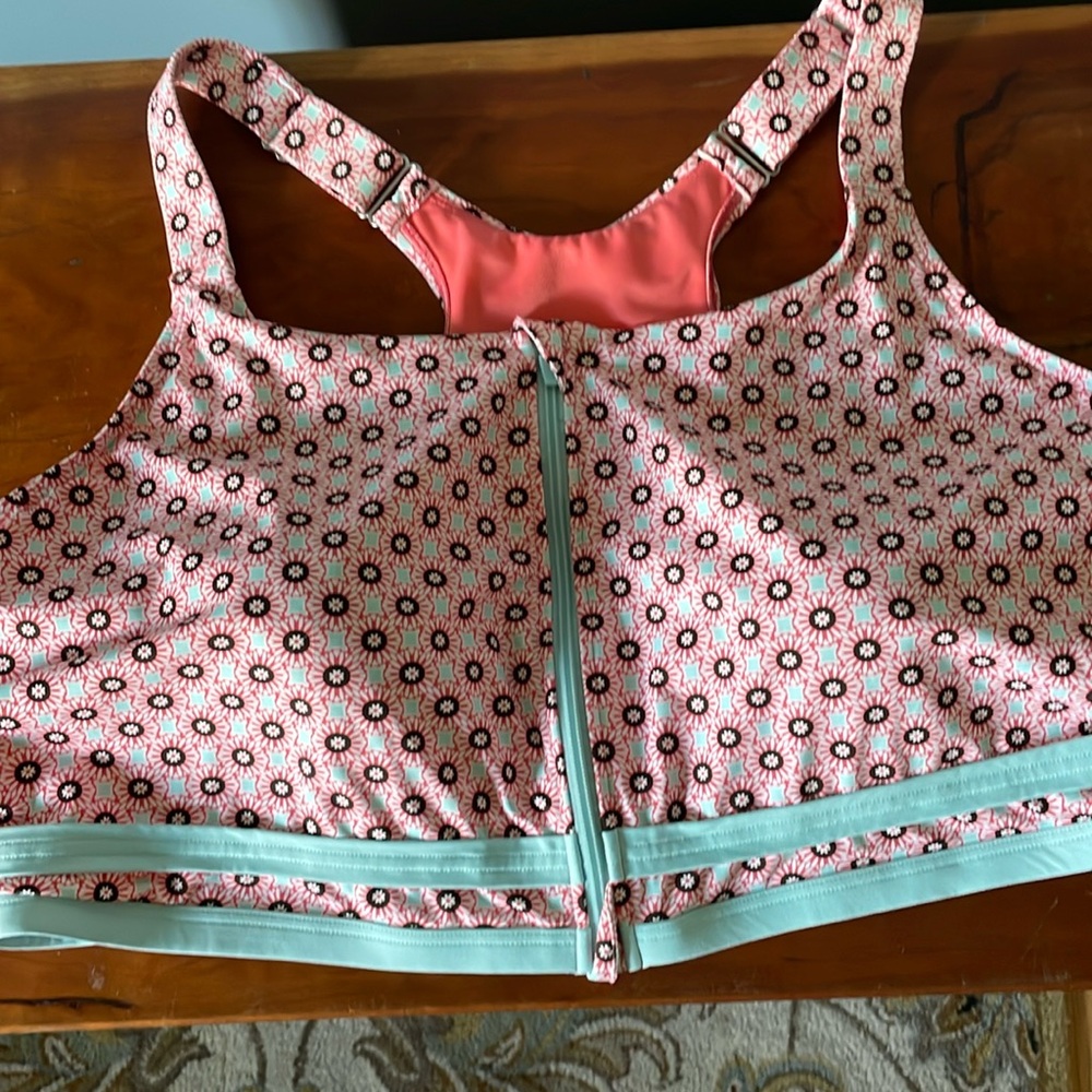 Like new lands and swim top size 26W
